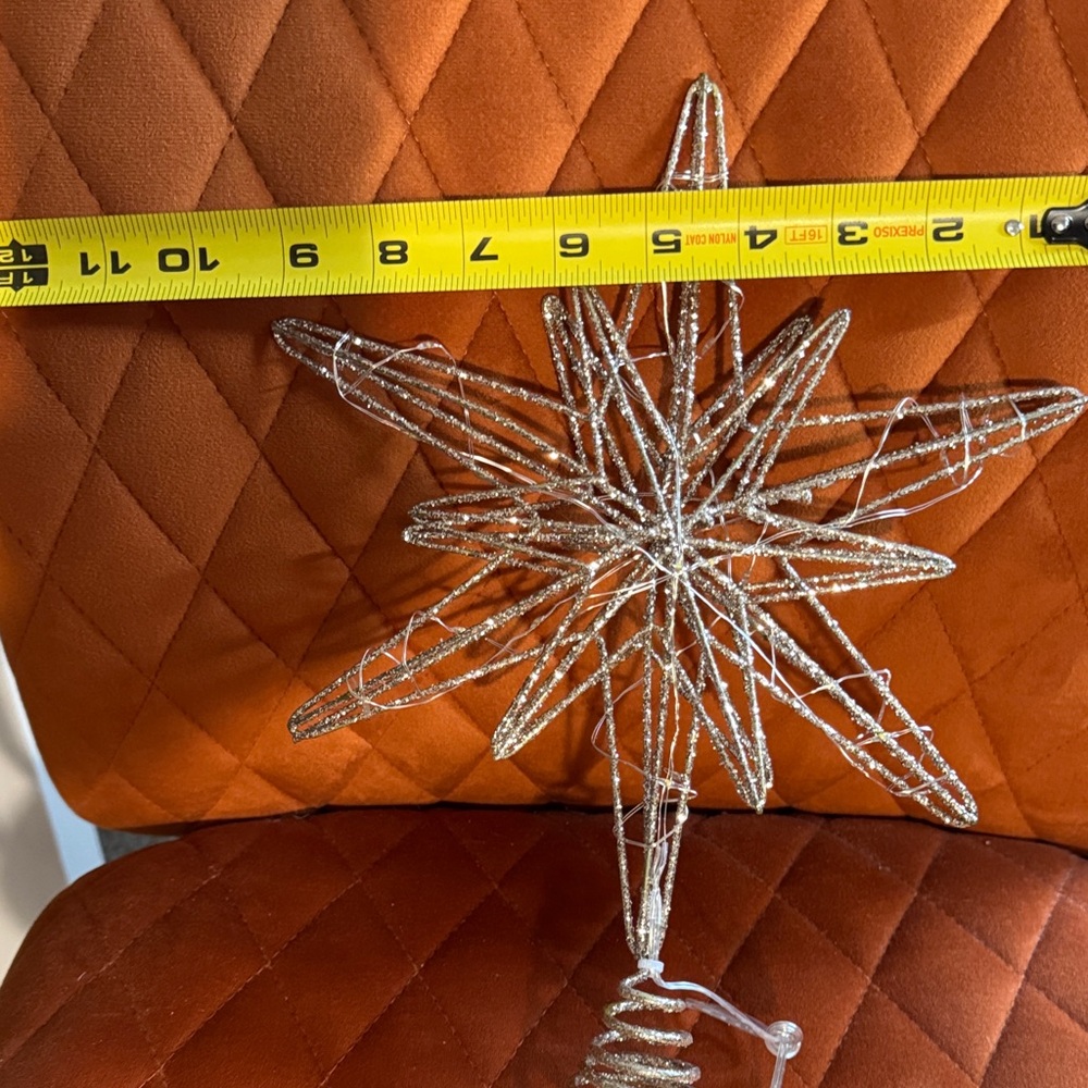 Gold Wire Star Tree Topper - Picture 4 of 4